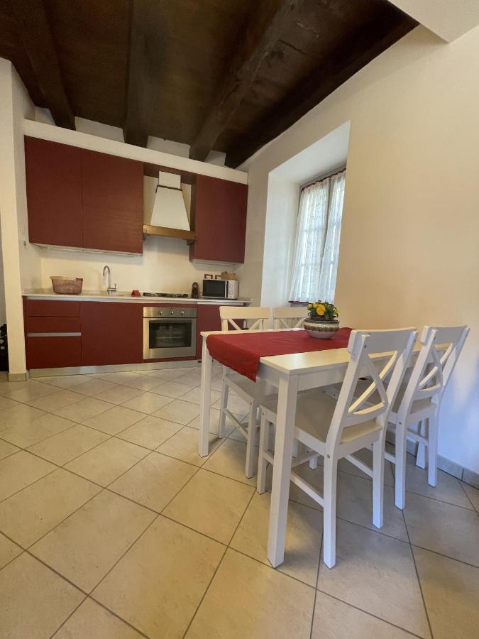 Apartamento Il Cortiletto Domodossola Exterior foto