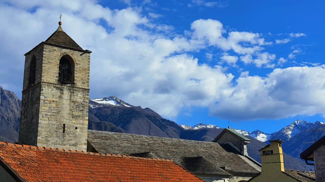 Apartamento Il Cortiletto Domodossola Exterior foto